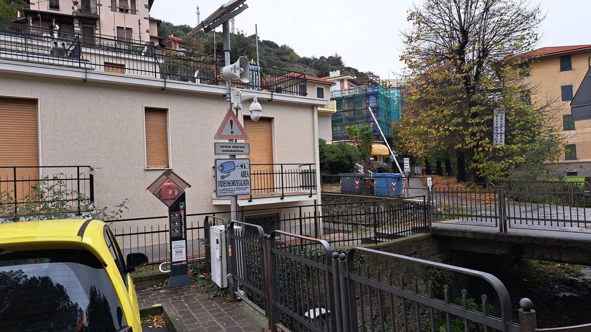 Celle, la sirena dell'allarme esondazione del torrente Ghiare suona