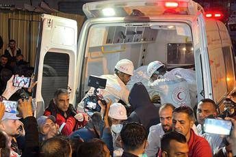 Ambulanze colpite a Gaza, Idf ammette: &quot;Avevano luci d'emergenza accese&quot;