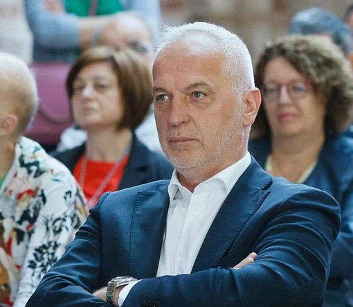 Giornata dell’Acqua, Bergesio (Lega): "Proteggere i ghiacciai, invasi ed interventi sulla rete di distribuzione, per fronteggiare la crisi idrica" Giornata dell’Acqua, Bergesio (Lega): "Proteggere i ghiacciai, invasi ed interventi sulla rete di distribuzione, per fronteggiare la crisi idrica"