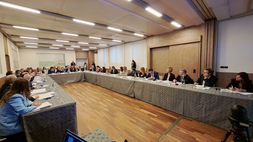 Caccia al tesoro in Liguria, Piemonte e valle d'Aosta: "Entro maggio serviranno 119mila lavoratori, ma 51.700 non li troveremo" Caccia al tesoro in Liguria, Piemonte e valle d'Aosta: "Entro maggio serviranno 119mila lavoratori, ma 51.700 non li troveremo"