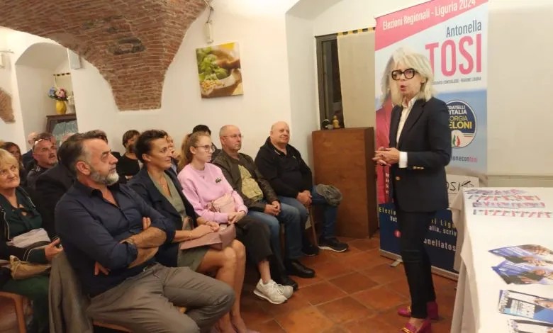 Tosi (FdI): "Frenare l'immigrazione clandestina, creando opportunità di lavoro nei Paesi africani" Tosi (FdI): "Frenare l'immigrazione clandestina, creando opportunità di lavoro nei Paesi africani"