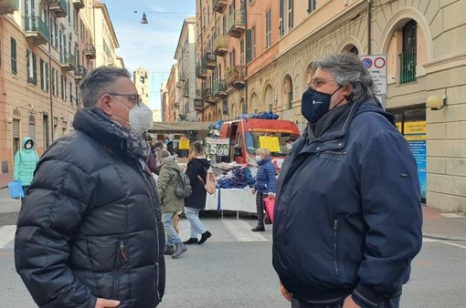 Amedeo Mosca, presidente Fiva con il consigliere regionale Angelo Vaccarezza Amedeo Mosca, presidente Fiva con il consigliere regionale Angelo Vaccarezza