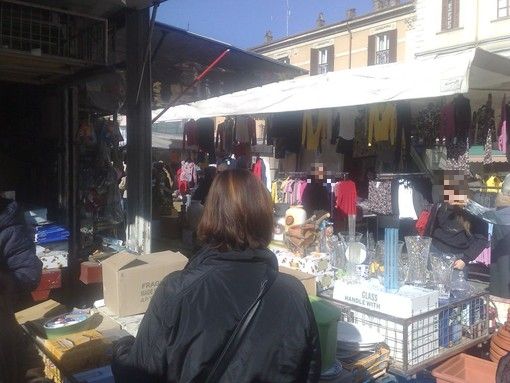 Alassio, temporaneo spostamento del mercato settimanale. Mauro Vico: "Vogliamo tornare in centro definitivamente" Alassio, temporaneo spostamento del mercato settimanale. Mauro Vico: "Vogliamo tornare in centro definitivamente"
