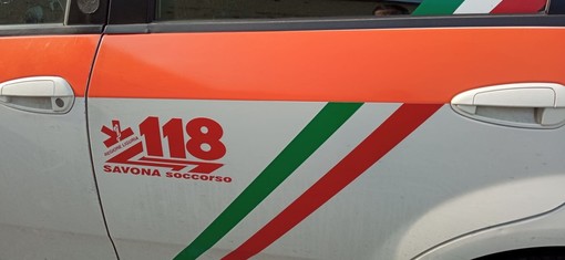Loano, investimento lungo la via Aurelia: due persone trasportate al Santa Corona Loano, investimento lungo la via Aurelia: due persone trasportate al Santa Corona