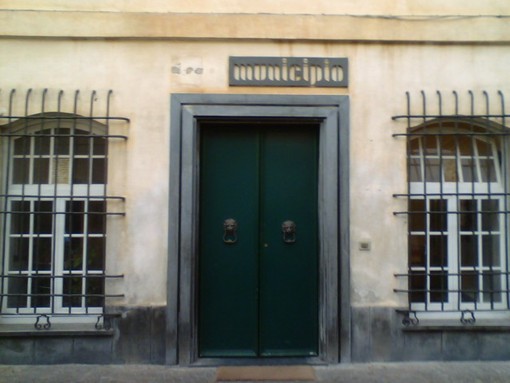 Celle, trovati otto medaglioni che raffigurano storici personaggi cellesi: via al restauro Celle, trovati otto medaglioni che raffigurano storici personaggi cellesi: via al restauro