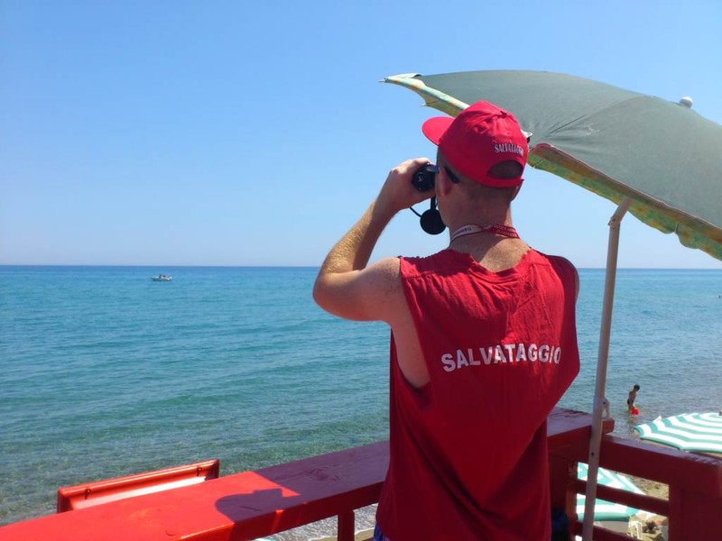 Tragedia ad Albissola, anziana accusa un malore e muore in spiaggia Tragedia ad Albissola, anziana accusa un malore e muore in spiaggia