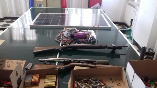 Rimane in carcere il 66enne finalese in possesso di 2 fucili, 2 silenziatori e 1300 cartucce Rimane in carcere il 66enne finalese in possesso di 2 fucili, 2 silenziatori e 1300 cartucce