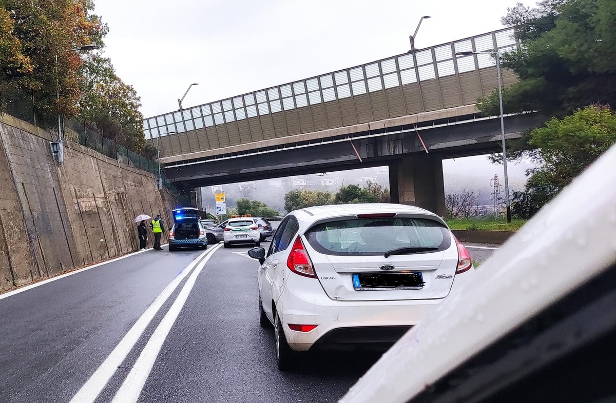 Incidente in autostrada all’uscita del casello di Pietra Ligure, un’auto va a sbattere contro il muro – Savonanews.it Incidente in autostrada all’uscita del casello di Pietra Ligure, un’auto va a sbattere contro il muro – Savonanews.it
