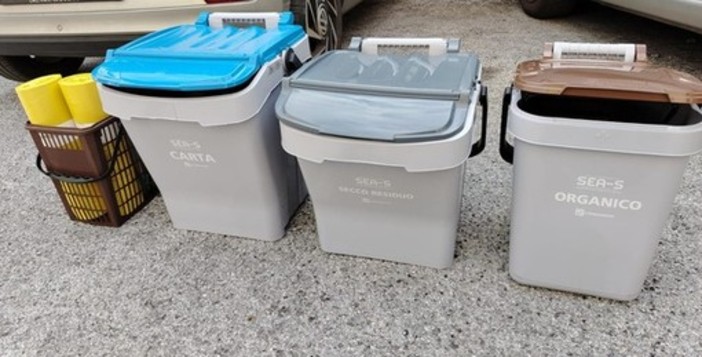 Raccolta differenziata a Savona, una coppia con disabilità: “Impossibile gestire i mastelli”