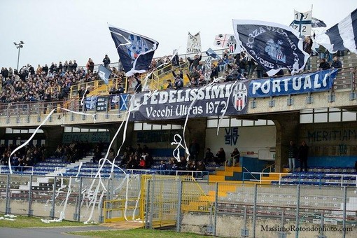 Savona: mecoledì mattina al "Bacigalupo" l'ultimo saluto a Claudio Bosano Savona: mecoledì mattina al "Bacigalupo" l'ultimo saluto a Claudio Bosano