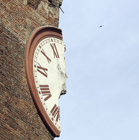 Sisma: 55 scosse in 24 ore, una di grado 3.3 Richter Sisma: 55 scosse in 24 ore, una di grado 3.3 Richter