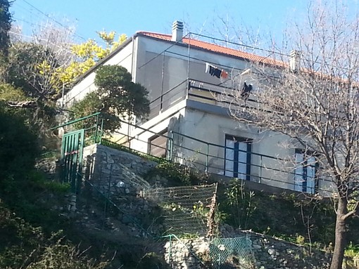 Villetta smottata a Noli: proseguono i lavori per la riapertura totale dell'Aurelia Villetta smottata a Noli: proseguono i lavori per la riapertura totale dell'Aurelia