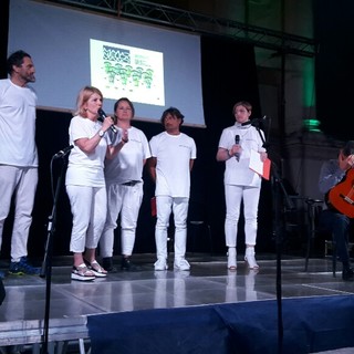 A Finale #milleamici in piazza per sostenere l'Unità Spinale del Santa Corona: foto e video