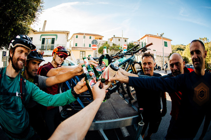 “SeaStone Outdoor Academy”, nasce a Pietra Ligure il primo corso di formazione in Liguria dedicato all’outdoor “SeaStone Outdoor Academy”, nasce a Pietra Ligure il primo corso di formazione in Liguria dedicato all’outdoor