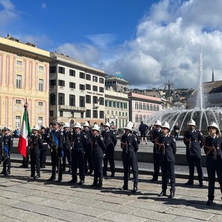 Savona, otto agenti della polizia locale premiati a Genova per meriti speciali Savona, otto agenti della polizia locale premiati a Genova per meriti speciali