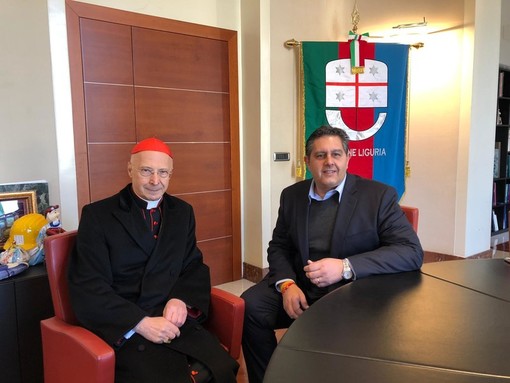 Il presidente Toti omaggia il cardinale Bagnasco: &quot;Voce sempre attenta e presente anche nei momenti difficili&quot;