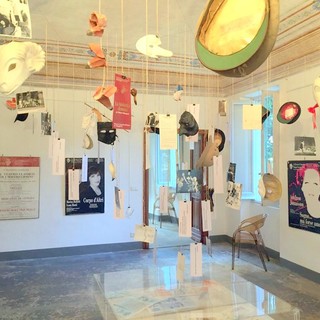A Calice Ligure prosegue con successo la mostra dedicata al Teatro di Verezzi