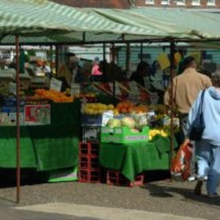 Il grido d'allarme degli ambulanti: "Per maltempo perse troppo giornate di lavoro"