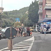 Savona, perde il controllo della bici e cade sull'asfalto: un ferito in codice giallo Savona, perde il controllo della bici e cade sull'asfalto: un ferito in codice giallo