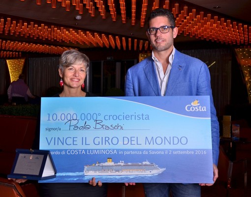 Savona festeggia il decimilionesimo crocerista : vince un giro del mondo con Costa Crociere Savona festeggia il decimilionesimo crocerista : vince un giro del mondo con Costa Crociere