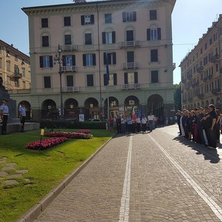 Savona, il sindaco ricorda le vittime dell’attentato di Dacca al rintocco di piazza Mameli