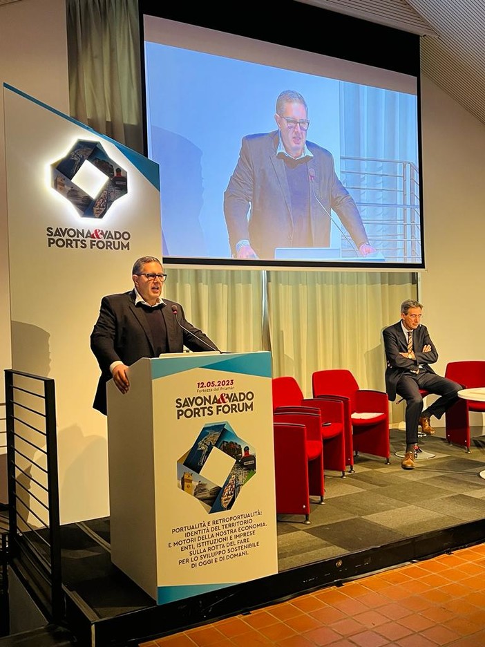 Toti: "Sistema portuale Savona e Vado vitale e trainante per la provincia, accelerare su piano infrastrutturale"