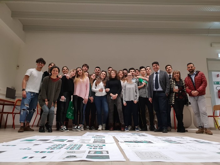 100 anni di Schneider Electric: il logo è stato ideato dai ragazzi del "Ferraris Pancaldo" di Savona