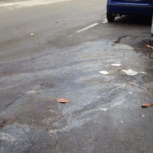 Cadute in scooter per scia di gasolio a Giustenice Cadute in scooter per scia di gasolio a Giustenice