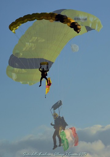 Tante iniziative nel 2017 per i Paracadutisti di Villanova-Albenga Alassio Tante iniziative nel 2017 per i Paracadutisti di Villanova-Albenga Alassio