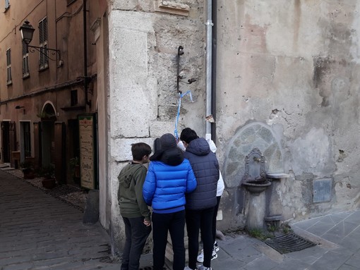 Una mattinata di sport per i giovani studenti pietresi alla scoperta dell'Orienteering Una mattinata di sport per i giovani studenti pietresi alla scoperta dell'Orienteering