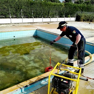 Borghetto: amministrazione al lavoro per la pulizia della piscina comunale