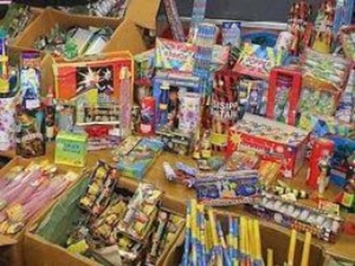 Capodanno in arrivo, invito del WWF Savona ai sindaci:"Ordinanza per evitare i botti" Capodanno in arrivo, invito del WWF Savona ai sindaci:"Ordinanza per evitare i botti"