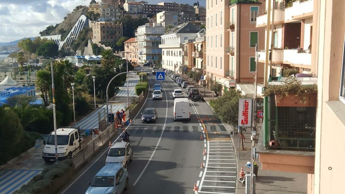 Soppressione attraversamento sull'Aurelia ad Albissola. Vicesindaco: "Era pericoloso, quando si parla di sicurezza stradale le polemiche si lasciano da parte"