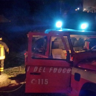 Domati gli incendi divampati ieri sera a Loano e Varazze