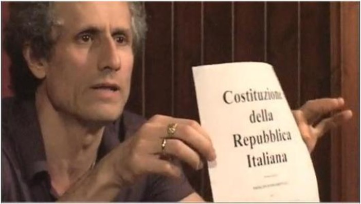 Paolo Barnard al CUB di Lavagnola Paolo Barnard al CUB di Lavagnola