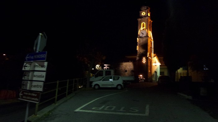Arnasco, donna di 70 anni cade dal trattore: gravissima al Santa Corona Arnasco, donna di 70 anni cade dal trattore: gravissima al Santa Corona