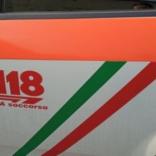 Savona, infortunio sul lavoro in via Scotto: un ferito in codice giallo al San Paolo Savona, infortunio sul lavoro in via Scotto: un ferito in codice giallo al San Paolo
