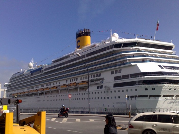 Meglio i lustrini della sicurezza Meglio i lustrini della sicurezza