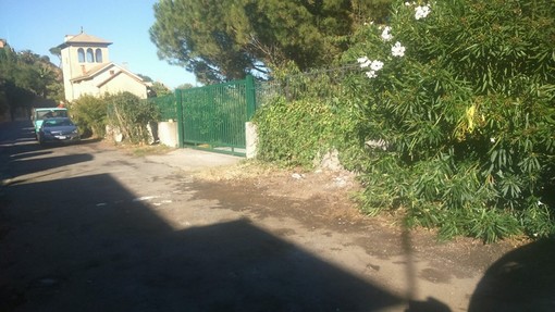 Savona, la Fontanassa ripulita dal degrado dei rifiuti abusivi. L'assessore Scaramuzza: "Ora confido nell'educazione del cittadino"