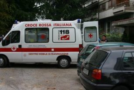 Albenga: grave incidente moto/macchina in viale dell'Agricoltura