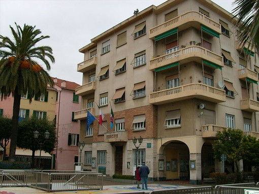 Il gruppo "Viviamo Insieme Albissola" presenta interpellanza sul polo scolastico