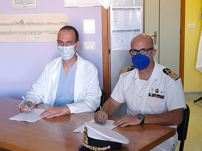 Savona, firmato il protocollo operativo fra la Capitaneria di porto – Guardia costiera ed il C.I.S.O.M. Savona, firmato il protocollo operativo fra la Capitaneria di porto – Guardia costiera ed il C.I.S.O.M.