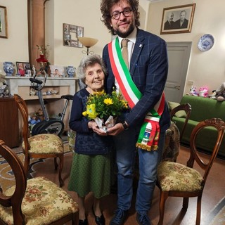 Stella, nel giorno della Festa della Liberazione compie 102 anni Maria Visca