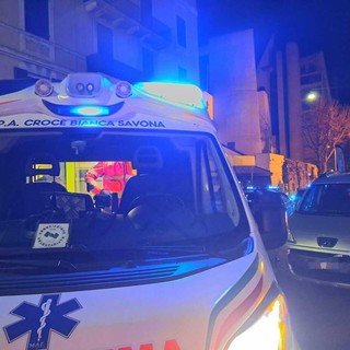 Sfregiato sulla guancia da una coltellata, 51enne ferito tra via XX Settembre e via Luigi Corsi