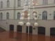 Cairo, il Natale è passato ma l'albero resta montato: piccola dimenticanza o problemi tecnici?