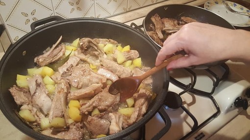 A Pasqua il re della tavola è sempre l’agnello