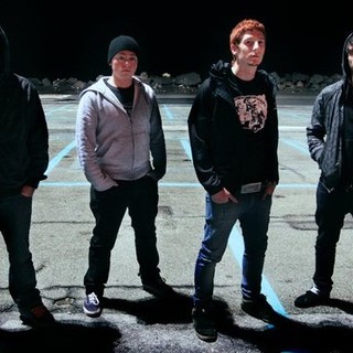 Bruno Pedroni è il secondo da destra