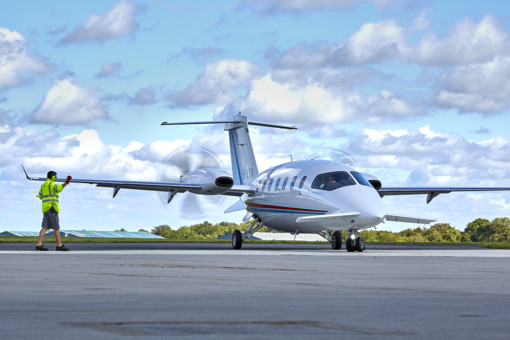 Piaggio Aerospace: il governo firma per acquisire nove P180 nuovi