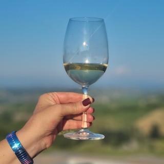 Un brindisi a tutti gli uomini: il 2 agosto è la vostra festa!