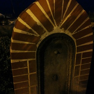 Chiusa la storica fontanella dei bagni Gallo di Varigotti, protestano i residenti